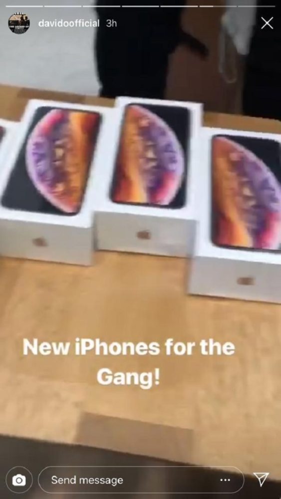 Singer, Davido Buys Latest IPHONES for His Team [Photos]