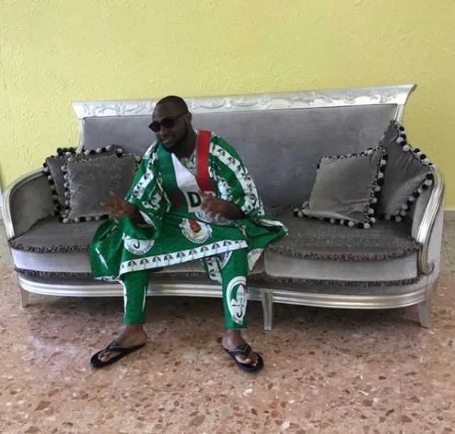 More Photos of Davido As He Rocks PDP Customized Agbada for Osun Campaign [Photos]
