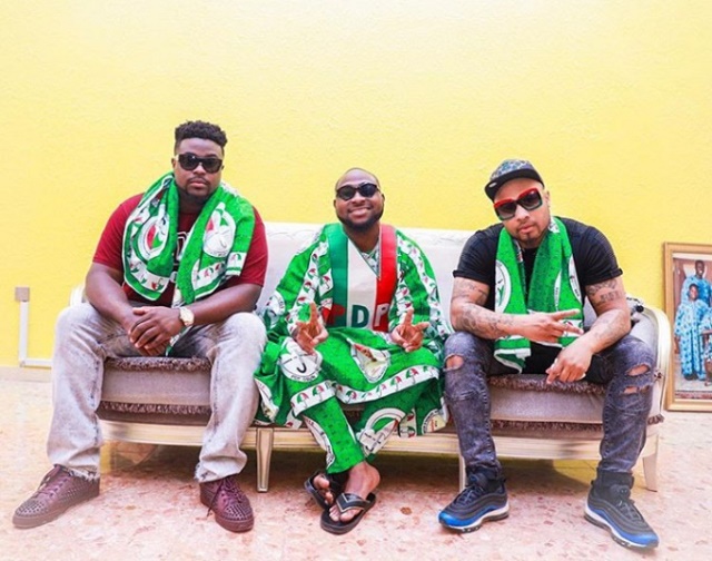 More Photos of Davido As He Rocks PDP Customized Agbada for Osun Campaign [Photos]