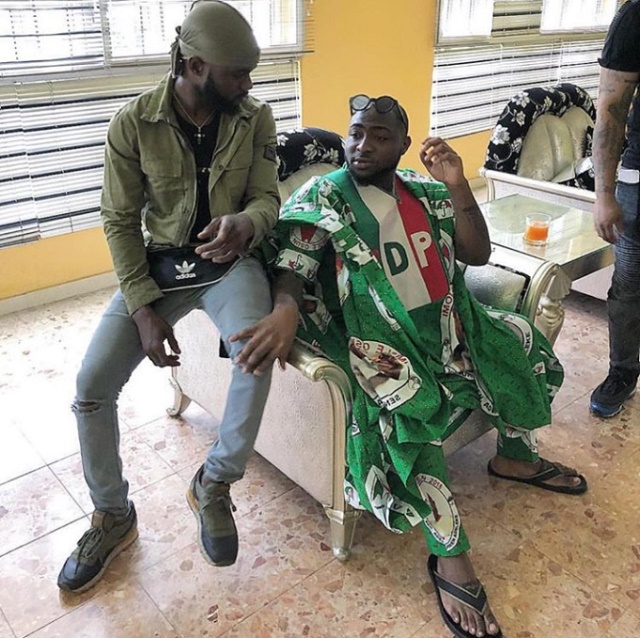 More Photos of Davido As He Rocks PDP Customized Agbada for Osun Campaign [Photos]