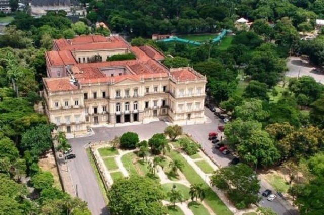 Fire Destroys Brazil’s National Museum [Photos]