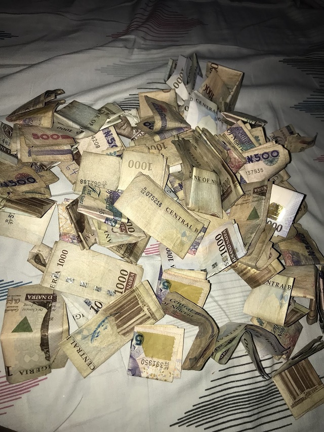 Lady Breaks Her Kolo [Savings Box/ Piggybank] She Didn’t Believe Her Eyes