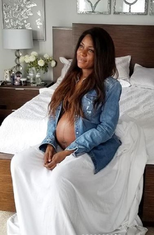Linda Ikeji Shows off Her Baby Bump, Supports It with a Powerful Message to Her Fans [Photos]