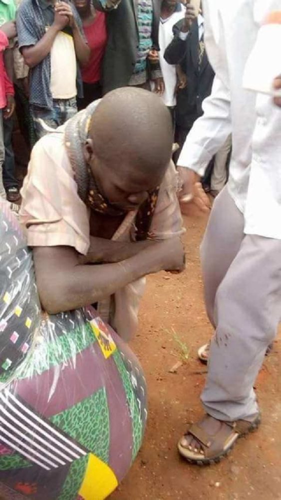 More Photos of a Man “Arrested” By Snake after Stealing a Mattress