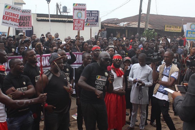 Benin Electricity: Stakeholders, Including Native Doctors Protest Against BEDC [Photos]