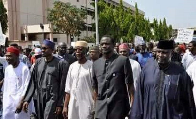 Throwback Photo Of Buhari, Oyegun, Others Protesting On the Streets against INEC in 2014 [Photos]