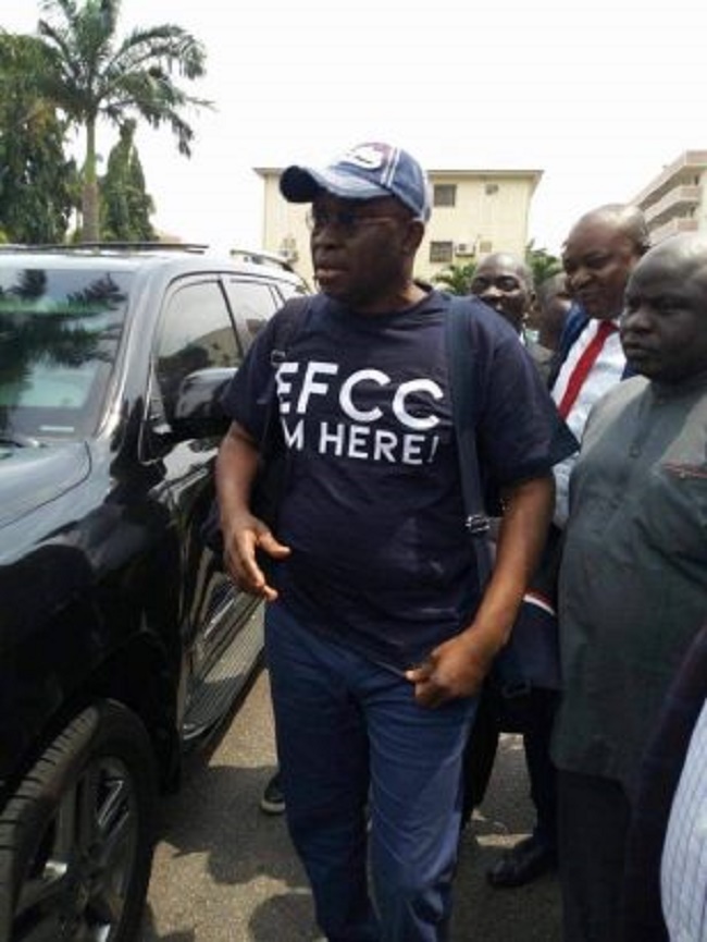 OMG! Former Governor of Ekiti State, Ayo FAYOSE Rocks ‘EFCC I’M HERE!’ Shirt to EFCC’s Office