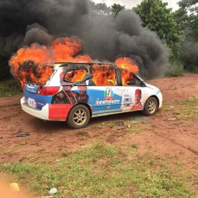 Angry Imo Youths Burn down Campaign Vehicles of Okorocha’s Son-In-Law