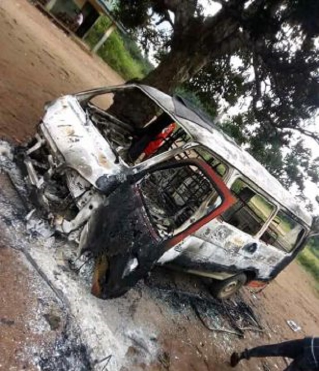 Angry Imo Youths Burn down Campaign Vehicles of Okorocha’s Son-In-Law