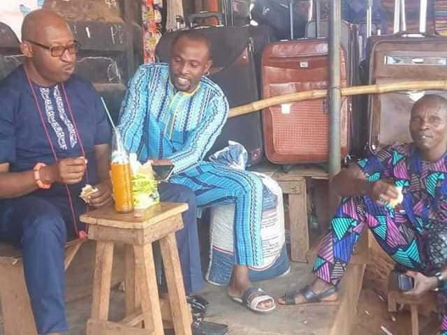 2019 Election: Hon Patrick Obahiangbon Spotted Eating a Loaf of Bread [Photos]