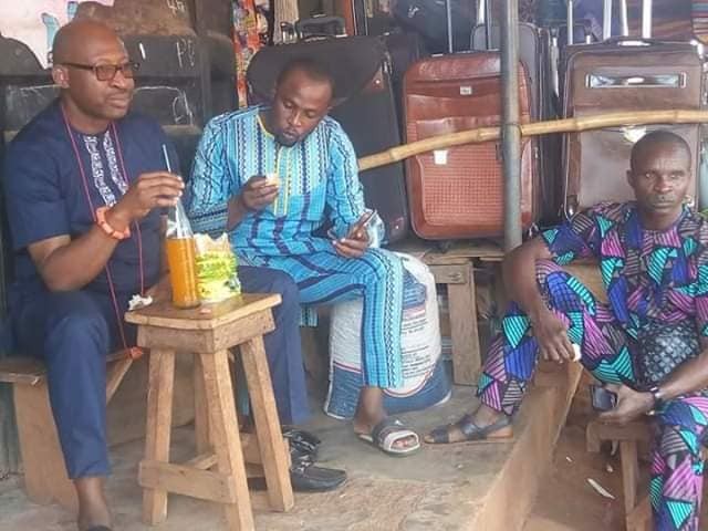 2019 Election: Hon Patrick Obahiangbon Spotted Eating a Loaf of Bread [Photos]