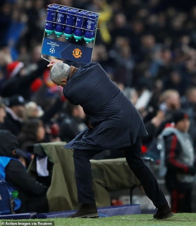 See the Viral Jose Mourinho's Crazy Celebration Everyone Is Talking About [Photos]