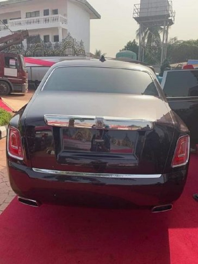 Anambra, Billionaire Businessman, Arthur Eze Buys 2019 Rolls Royce [Photos]
