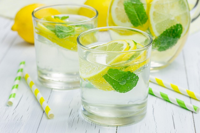 8 Wonderful Health Benefits of Lime Water and Weight Loss