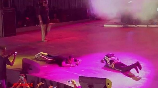 You Won't Believe What Wizkid Did After A Fan Prostrated For Him during #MadeInLagos Concert [Video]