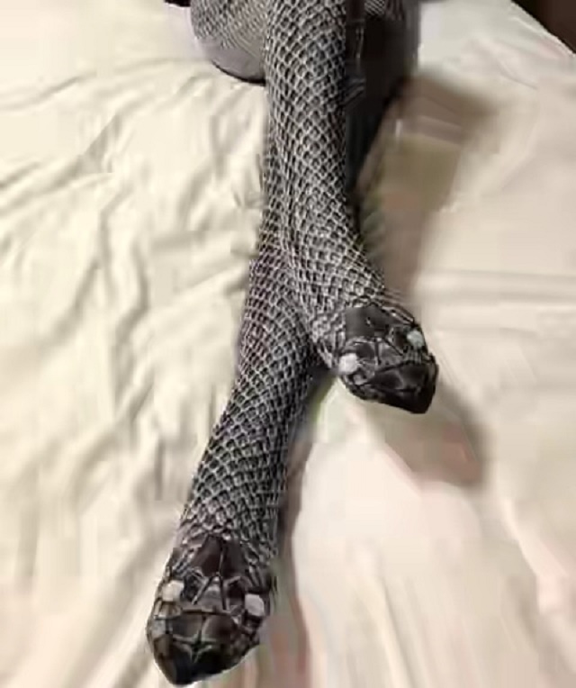 Man Breaks His Wife's Legs Thinking It Was Snake Heads