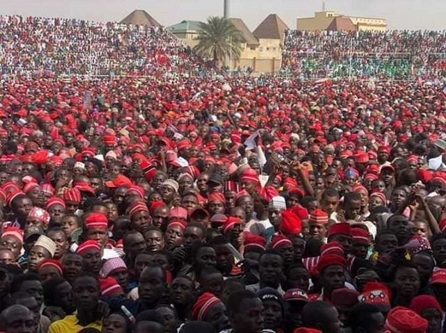 Kwankwaso Delivers the Biggest Crowd for Atiku in Kano, Totally Beats Buhari Hands Down [Video/Photos]