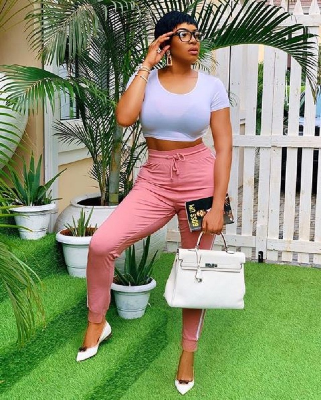 Beautiful Nollywood Actress, Chika Ike Shows Off Abs and Debuts New Hair in Stunning New Photos