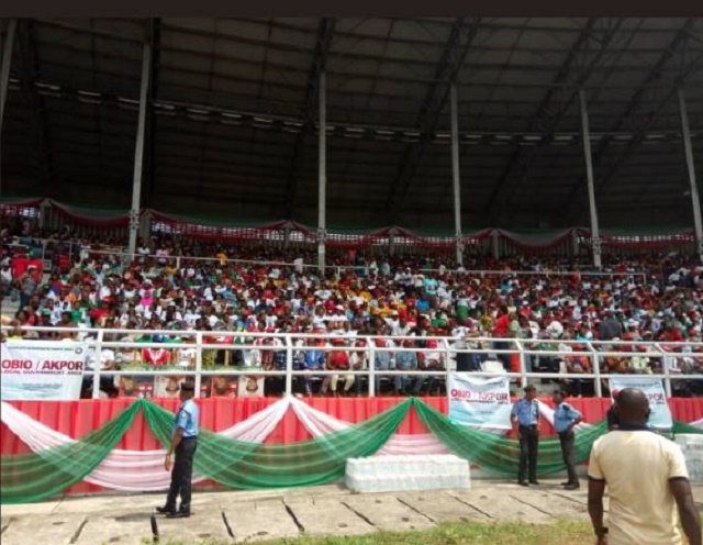 2019 Election: More Photos of Massive Crowd Waiting For Atiku's Rally In Rivers