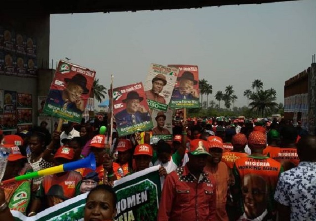 2019 Election: More Photos of Massive Crowd Waiting For Atiku's Rally In Rivers