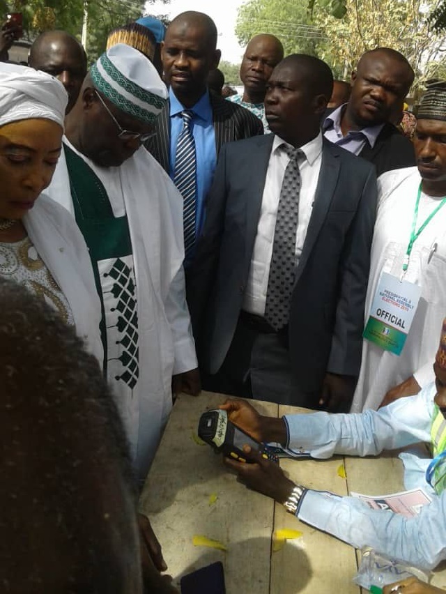 More Photos of Atiku and Wife As They Cast Their Vote in Yola North 