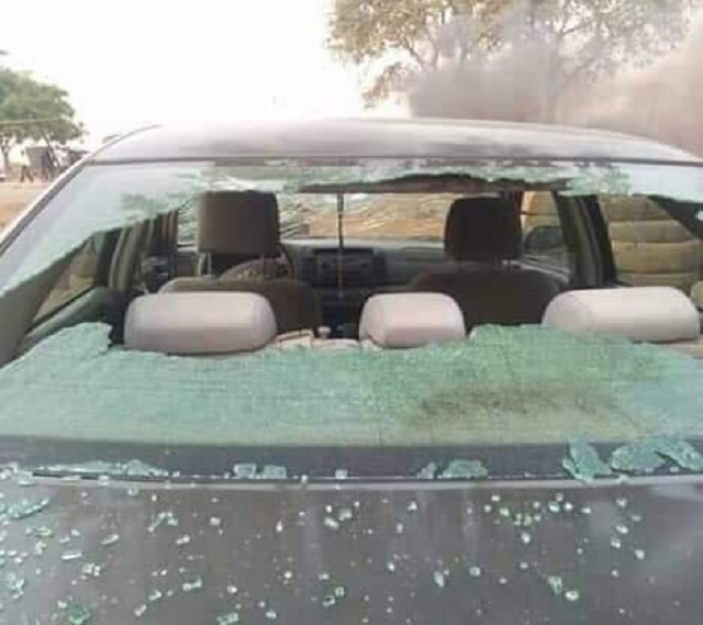 Peter Obi Escapes Death As APC and PDP Clash, Many Cars Burnt [Photos]