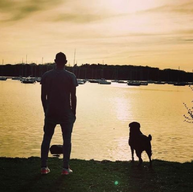 Emiliano Sala’s Dog Is Patiently Waiting for His Master’s Return [Photos]