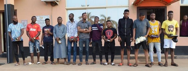 EFCC Arrests 19 Suspected Yahoo Boys in Ibadan, Recover Pants, Charms and Laptops [Photos]