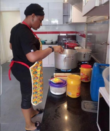 See Reactions As Gov Ben Ayade’s Wife Shares Photo Of Herself In The Kitchen