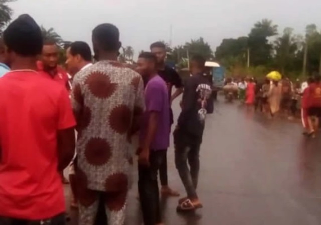 31 Mourners Dies On Their Way Back From Burial  After Bus Plunges Into River In Ebonyi