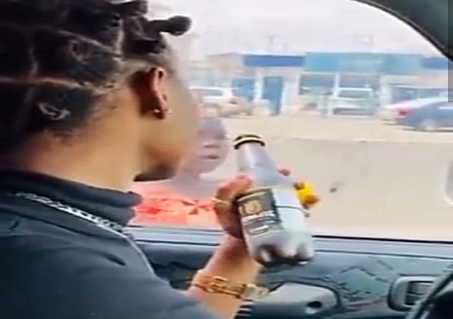 Influencer Entices Child Beggar with a Bottle of Drink Then Leaves Her (Video)