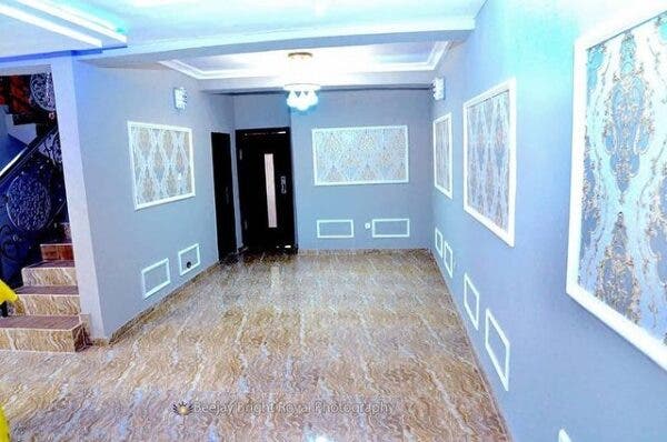 Alaafin of Oyo Appreciate Wife, Queen Omowumi with a New House