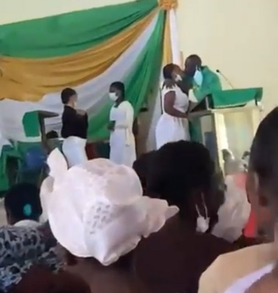 Priest Caught Kissing Teenager's Inside The Church (video)