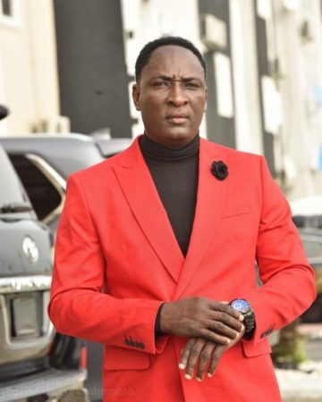 Billionaire Prophet Gifts Man 400000 after Miraculously Curing Him of Seizure (video)