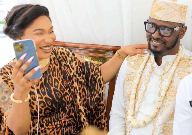 Tonto Dikeh Does Not Own a Car, She Only Drives Rented Cars around - Prince Kpokpogri Spills Again