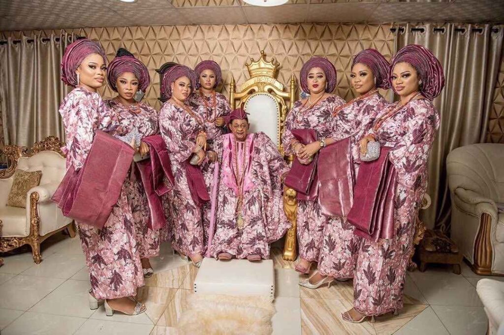 Check Out the Names of All the 13 Official Wives of The Late Alaafin Of Oyo, Oba Lamidi Adeyemi