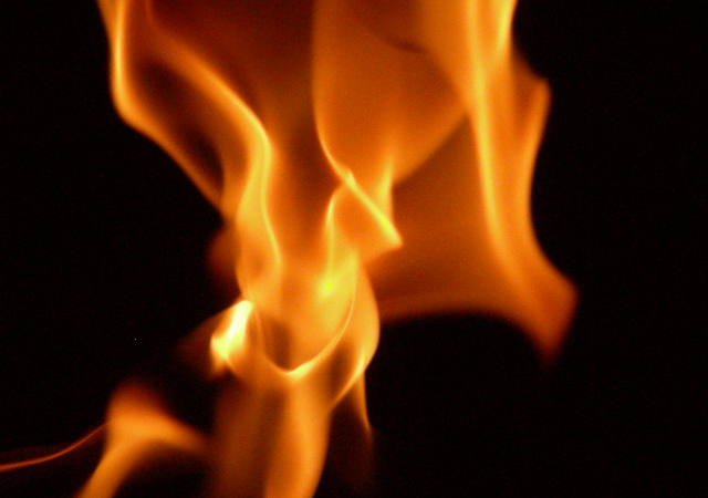 Man sets himself ablaze following wife's rumored affair with landlord 