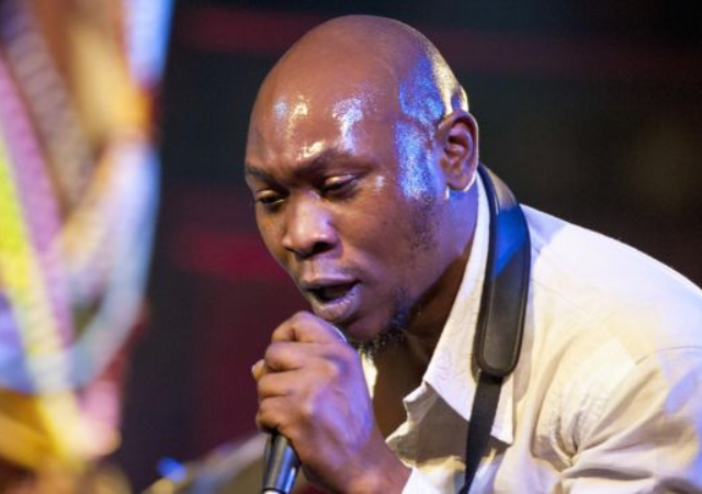 Naira Abuse: I’m Only Artist Who Stops People From Spraying Me – Seun Kuti