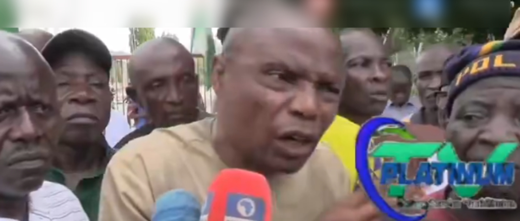 “They’re feeding fat on the sweat of the police”- Retired Police Officers Demand Better Pay, Stage Protest in Abuja